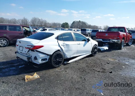 2025 Toyota Camry Se z USA, uszkodzony, nr VIN 4T1DAACKXSU519579